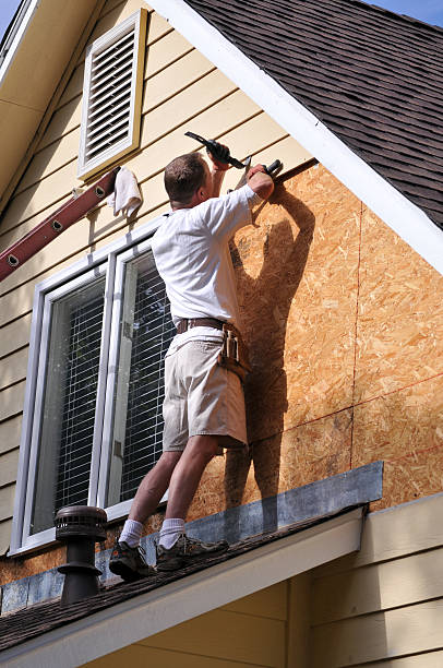Affordable siding repair and maintenance services in Pine Mountain Clu, CA